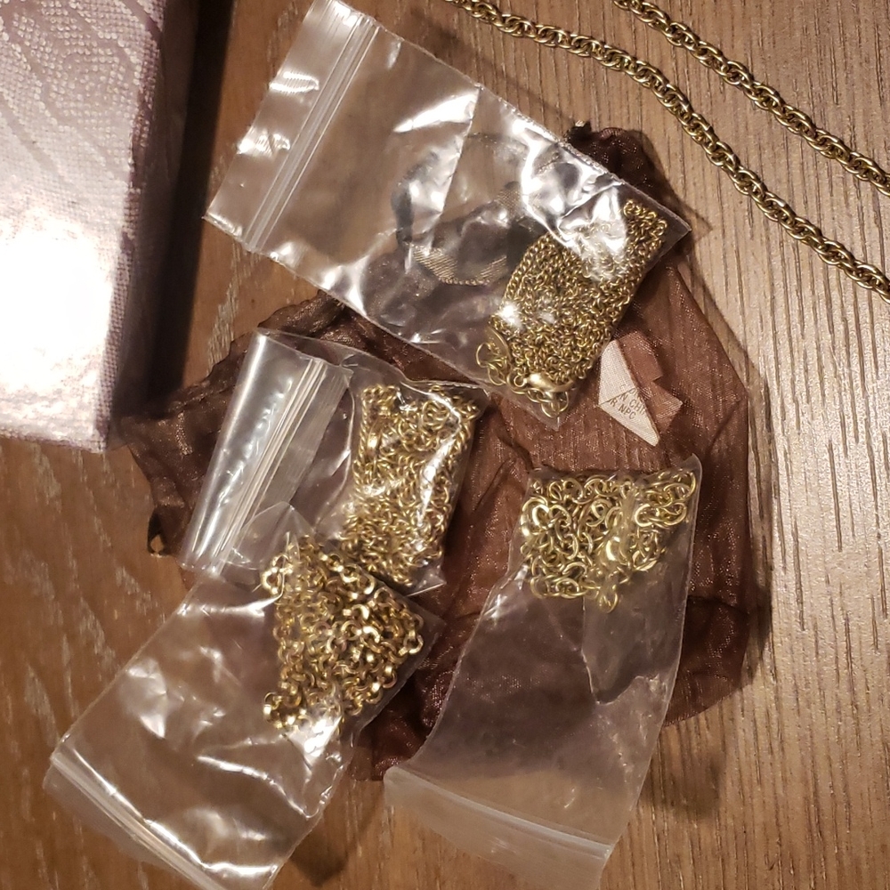 Necklace - Picture 4 of 4